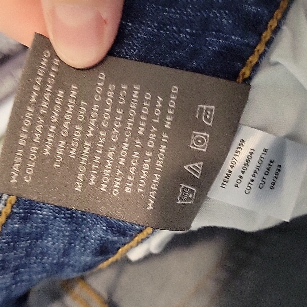 Torrid 20R Perfect Boyfriend Mid-Rise Jean - Picture 6 of 12